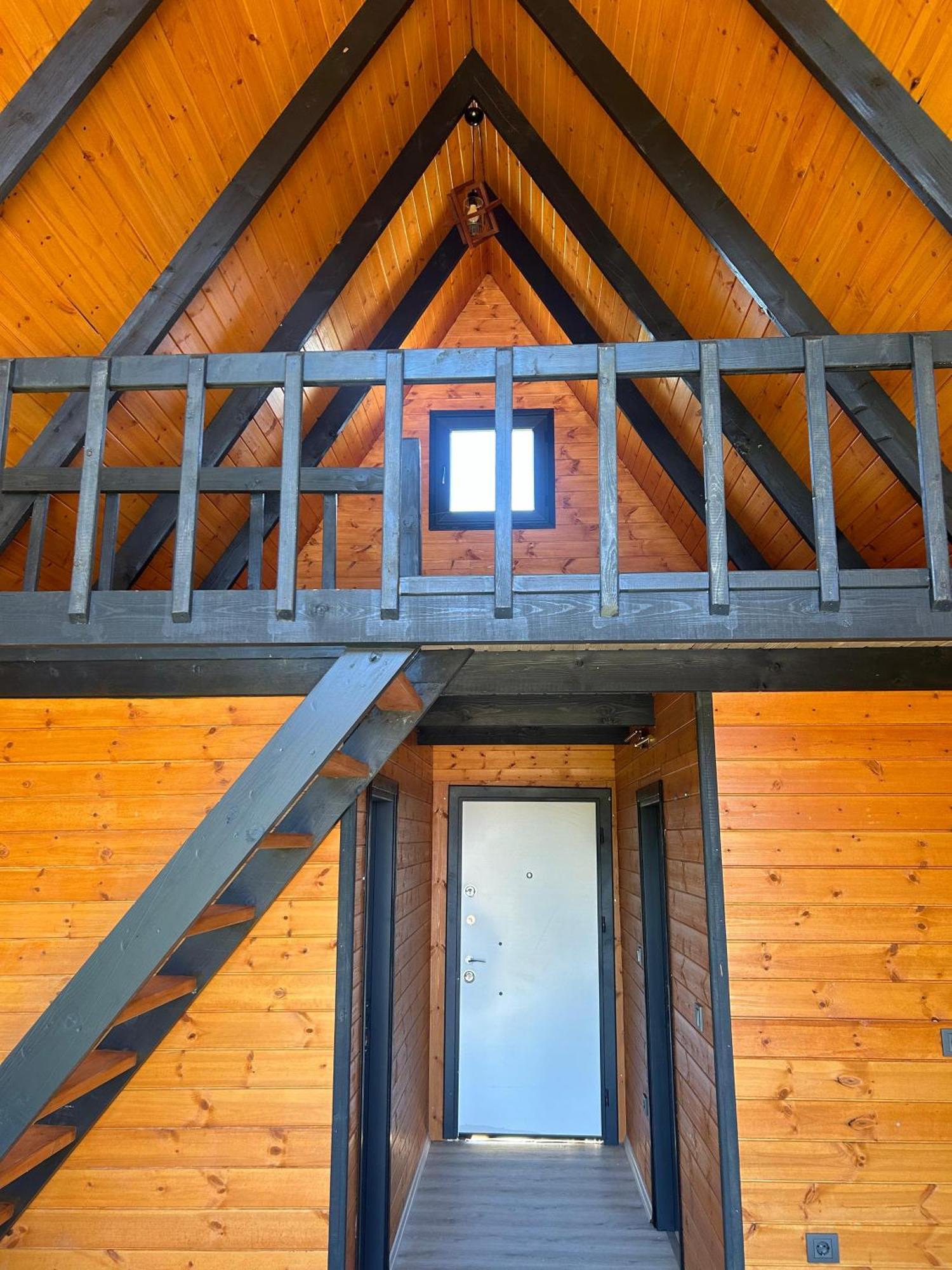 Chalet Mira